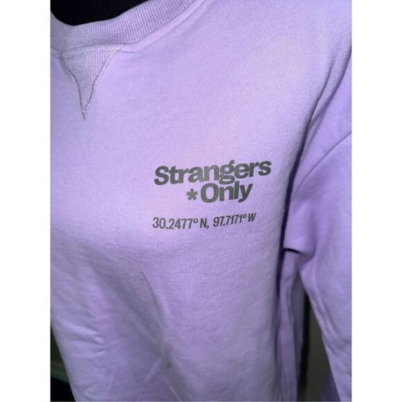 Strangers Only Purple Sweatshirt Size Medium - Picture 2 of 6